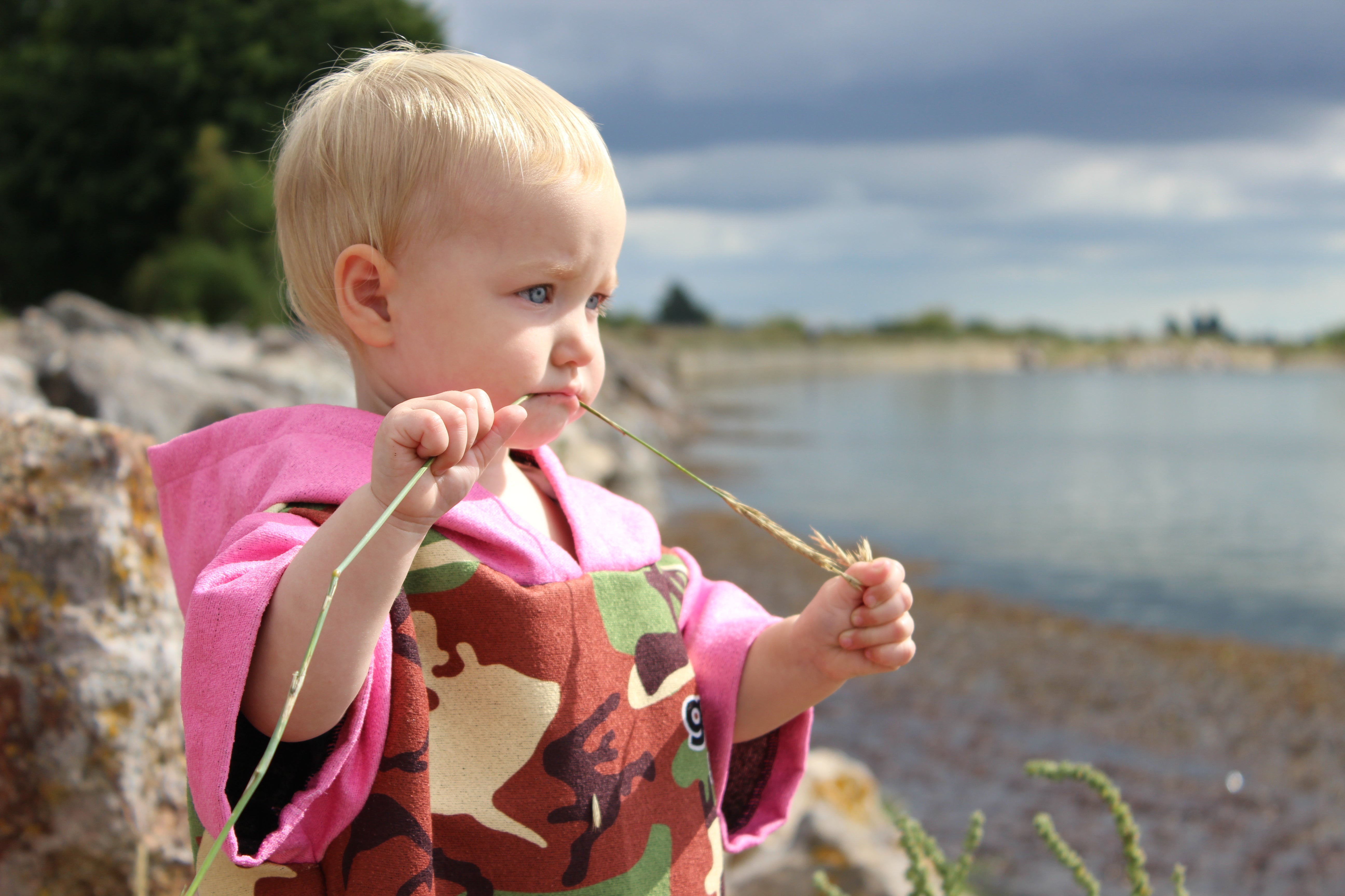 Kids ECO Recycled Changing Robe Poncho Camo (Age 1-12)