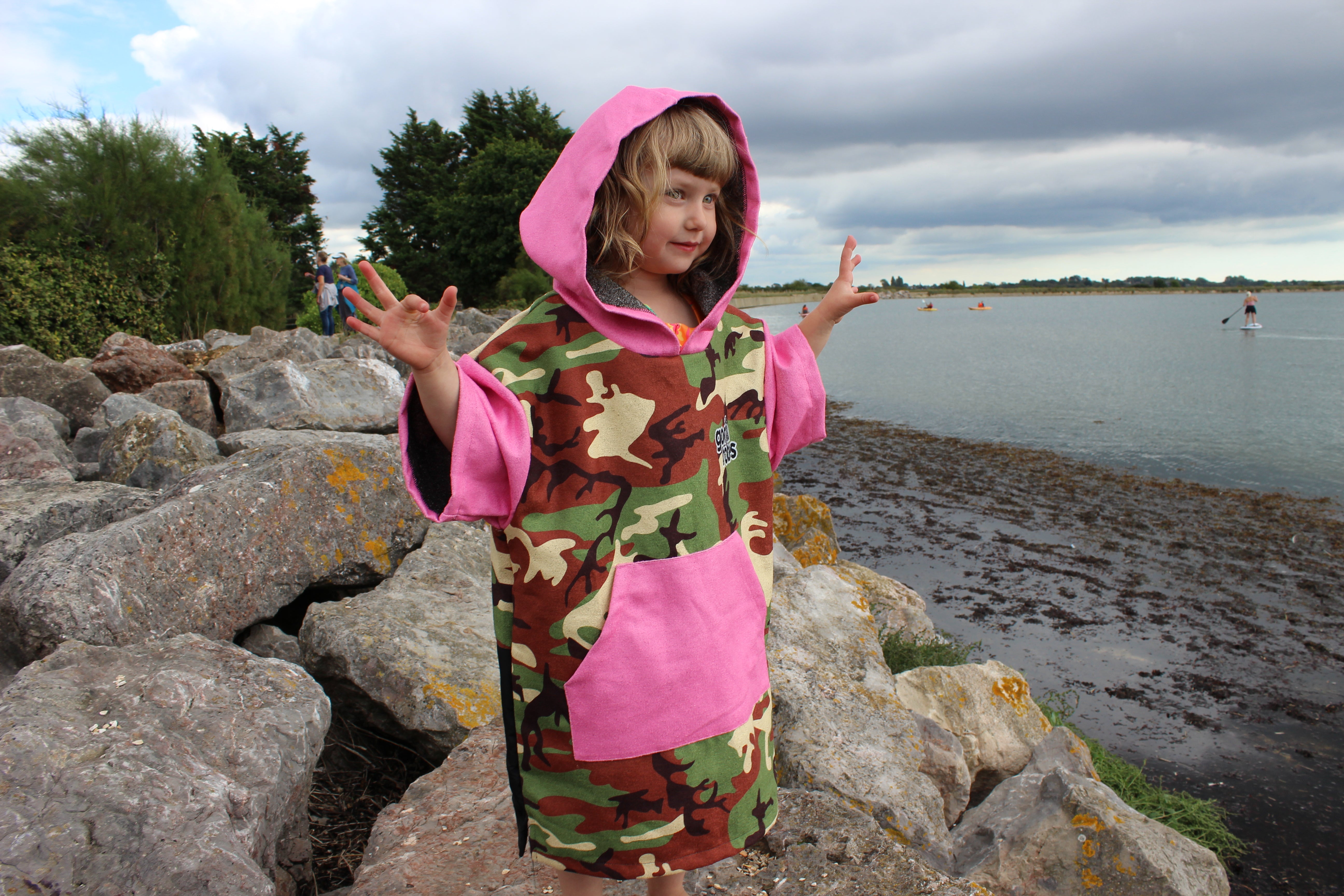 Kids ECO Recycled Changing Robe Poncho Camo (Age 1-12)
